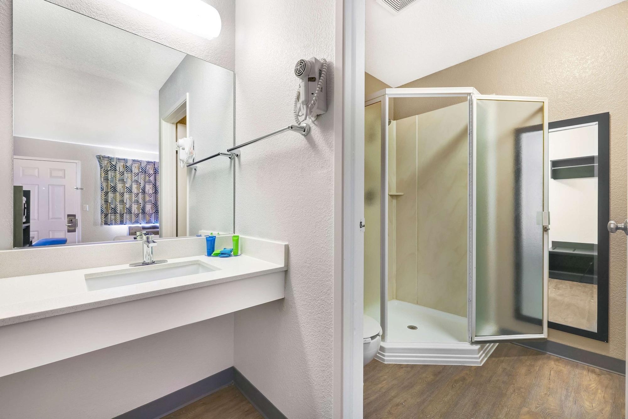 Motel 6-Kirkland, Wa - North Kirkland Zewnętrze zdjęcie