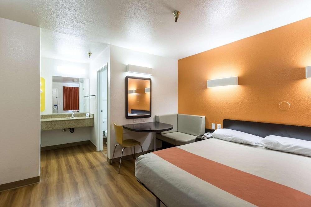 Motel 6-Kirkland, Wa - North Kirkland Zewnętrze zdjęcie