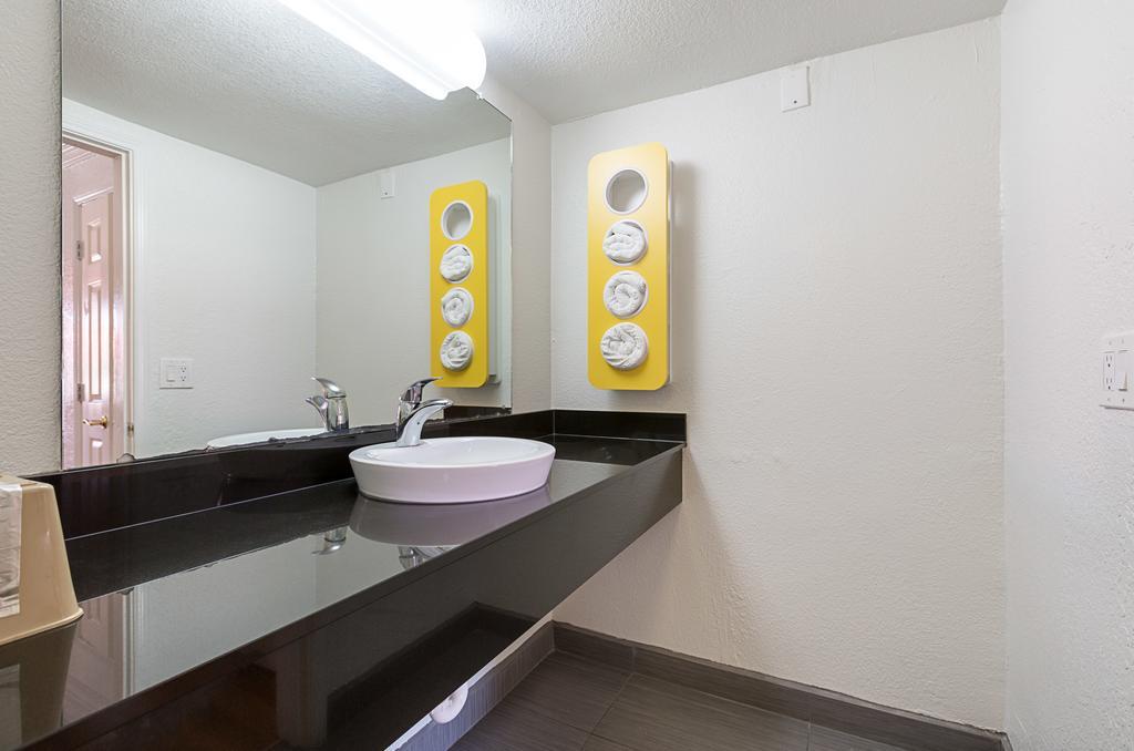 Motel 6-Kirkland, Wa - North Kirkland Zewnętrze zdjęcie